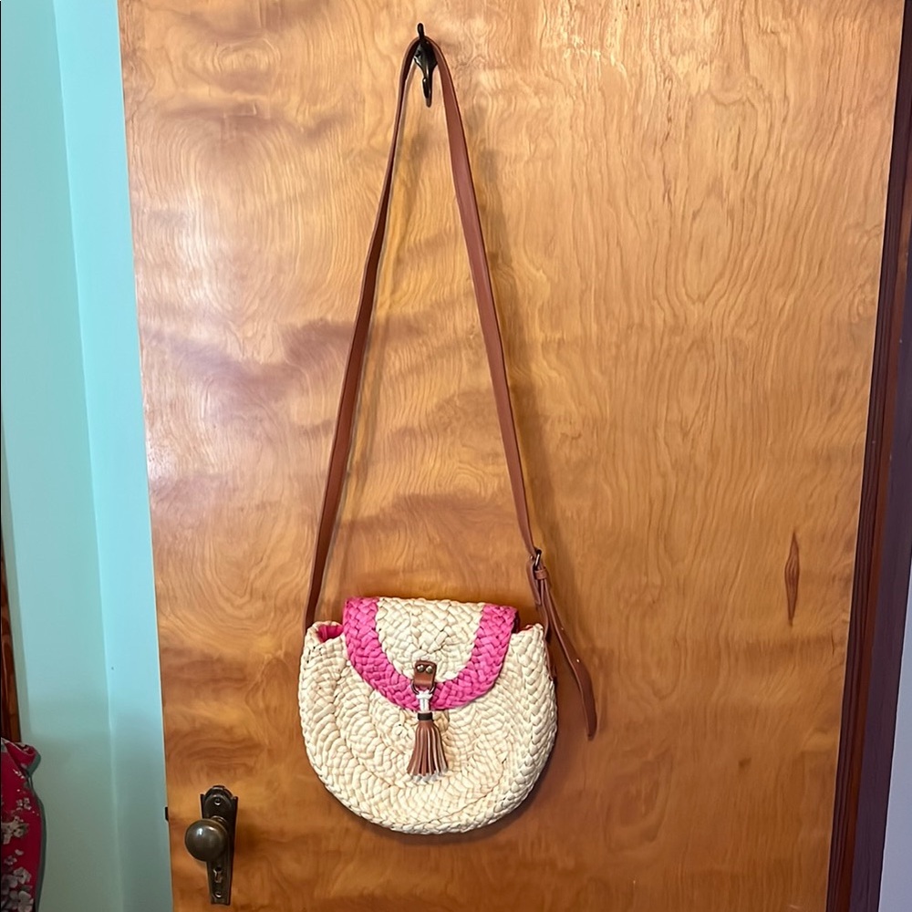 Chic Pink and Cream Crossbody Bag with Metallic Accents